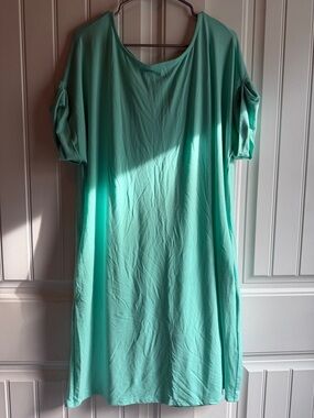 Zenana Outfitters Mint Green Short Sleeve Swing Dress